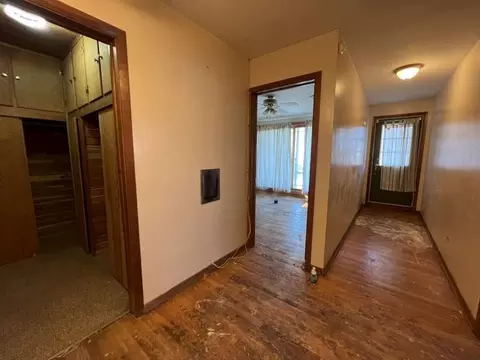 Entry Way - Undisclosed, Chicago, IL 60619 photo 2 of 3