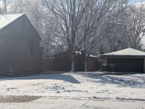 281 E Quincy St, Riverside, IL 60546 photo 6