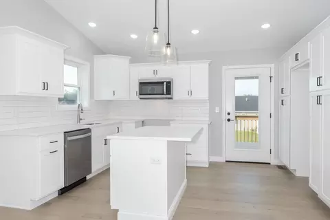 Kitchen - 14 Misty Ln, Bloomington, IL 61705 photo 1 of 4