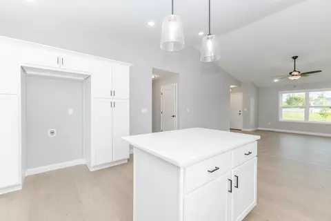 Entry Way - 14 Misty Ln, Bloomington, IL 61705 photo 2 of 2