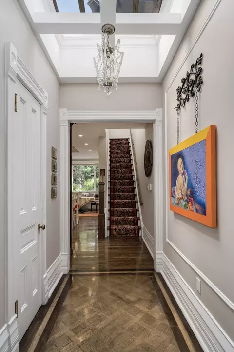 63 Elm St, Chicago, IL 60611 photo 14