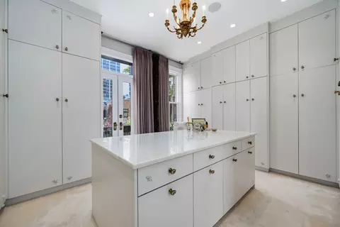 63 Elm St, Chicago, IL 60611 photo 23