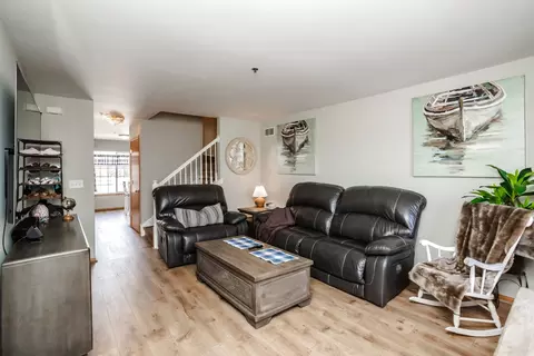7259 S Ferdinand Ave, Bridgeview, IL 60455 photo 2