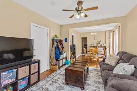 828 Beloit Ave, Forest Park, IL 60130 photo 5