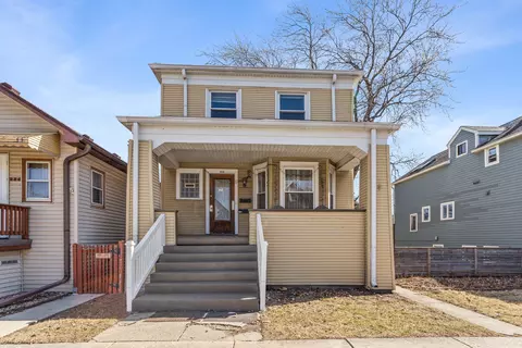 828 Beloit Ave, Forest Park, IL 60130