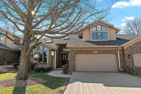 20160 Saint Andrews Dr, Olympia Fields, IL 60461