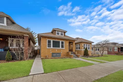 3012 N Knox Ave, Chicago, IL 60641