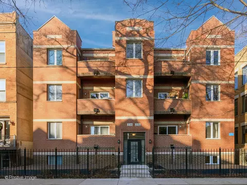 2136 W Evergreen Ave #2B, Chicago, IL 60622