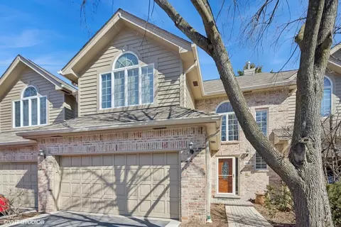 418 Ashbury Dr, Hinsdale, IL 60521