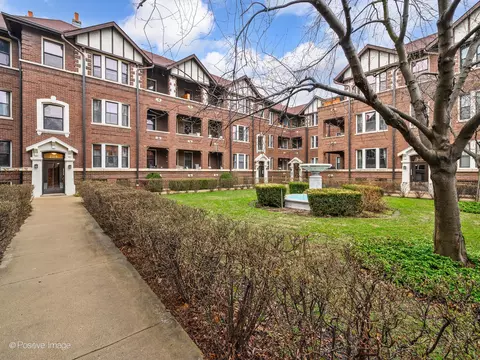 2114 W North Ave #1W, Chicago, IL 60647