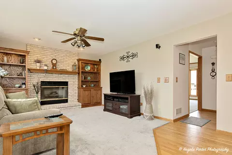4208 Florence Dr, Johnsburg, IL 60051 photo 7