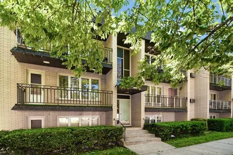 4335 W 63rd St #2S, Chicago, IL 60629