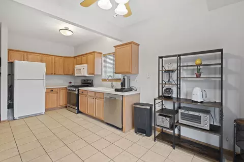Kitchen - 1301 S Major Dr W, Plainfield, IL 60586 photo 2 of 2