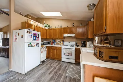 Kitchen - 507 4th Ave, Marengo, IL 60152 photo 1 of 3