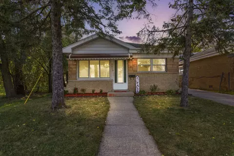 8621 43rd St, Lyons, IL 60534