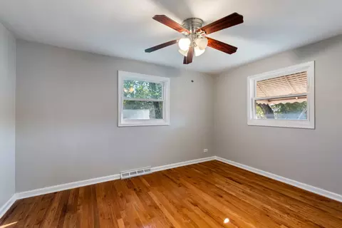8621 43rd St, Lyons, IL 60534 photo 11