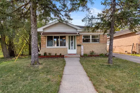 8621 43rd St, Lyons, IL 60534 photo 2