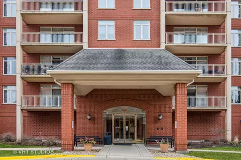 8340 Callie Ave #201, Morton Grove, IL 60053