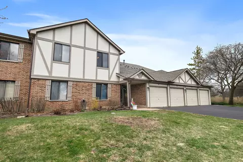 2222 Enlund Dr #6, Palatine, IL 60074
