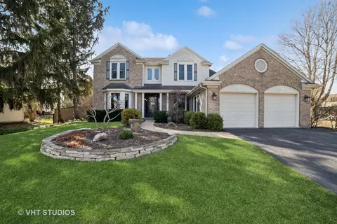 1604 Lilac Dr, Crystal Lake, IL 60014