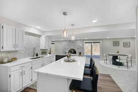 Kitchen - 30 Cornwall Dr, Crete, IL 60417 photo 7 of 7