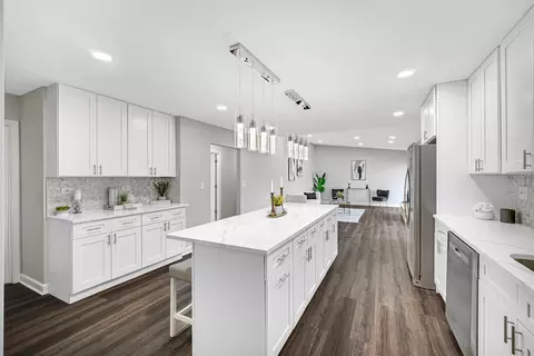 Kitchen - 30 Cornwall Dr, Crete, IL 60417 photo 4 of 7