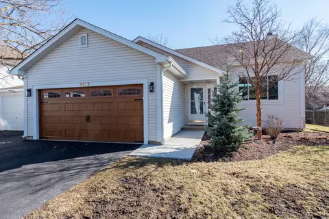 3737 Keith Ave, Gurnee, IL 60031