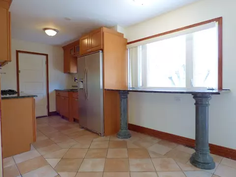 Kitchen - 240 Springfield Ter, Des Plaines, IL 60018 photo 2 of 3