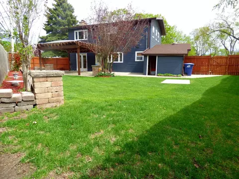 Exterior - 240 Springfield Ter, Des Plaines, IL 60018 photo 4 of 6