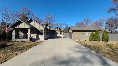 700 John St, Bensenville, IL 60106