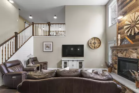 3051 Jennifer Ct, Wheatfield, IN 46392 photo 5