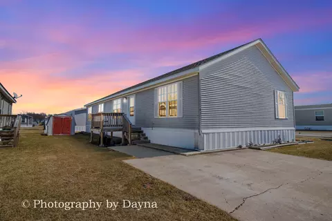61 Saint Pauls Dr, Bourbonnais, IL 60914