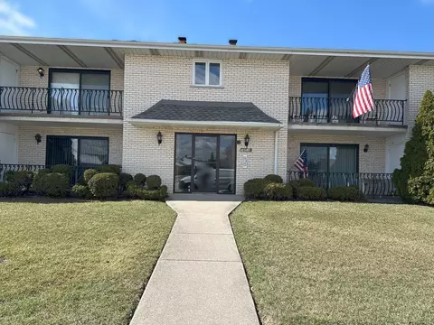 16518 Crescent Ave #1N, Tinley Park, IL 60477