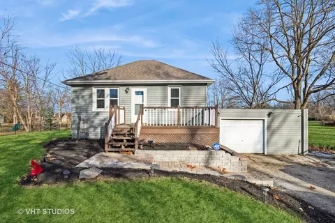 11802 Country Club Rd, Woodstock, IL 60098