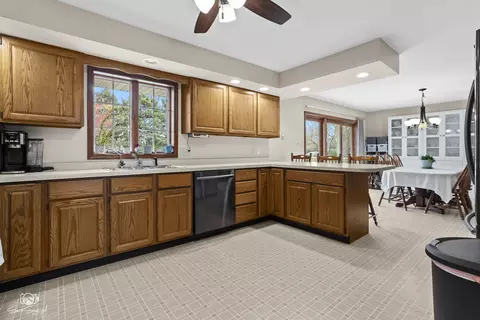 1223 N Briar Ave, Kankakee, IL 60901 photo 10