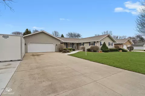 1223 N Briar Ave, Kankakee, IL 60901 photo 2