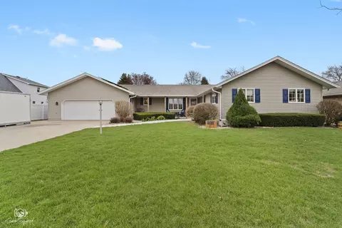 1223 N Briar Ave, Kankakee, IL 60901