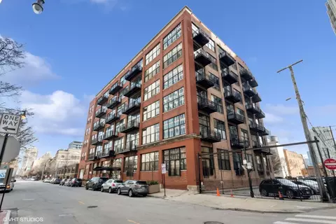 525 W Superior St #621, Chicago, IL 60654