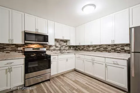 Kitchen - 9546 Dee Rd #2F, Des Plaines, IL 60016 photo 1 of 1
