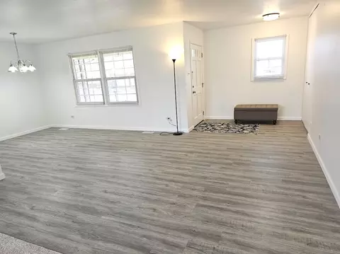 Living - 4208 Sumter Dr, Matteson, IL 60443 photo 1 of 5