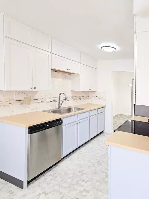 Kitchen - 4208 Sumter Dr, Matteson, IL 60443 photo 5 of 5