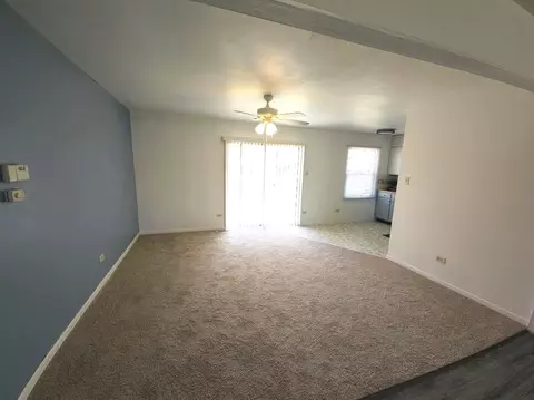 Living - 4208 Sumter Dr, Matteson, IL 60443 photo 4 of 5