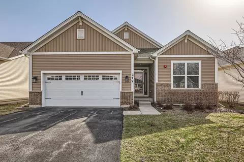 Exterior - 217 Sunset Ln, Addison, IL 60101 photo 2 of 5