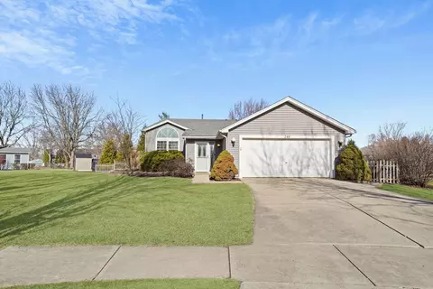 249 Bastian Dr, Sugar Grove, IL 60554