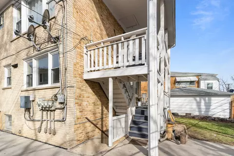 Exterior - 233 S Hale St, Addison, IL 60101 photo 1 of 3