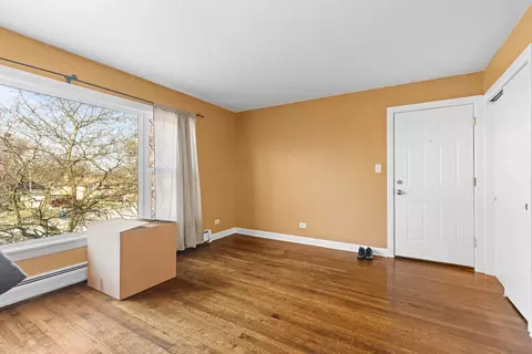Living - 233 S Hale St, Addison, IL 60101 photo 3 of 3