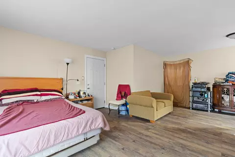 Bedroom - 233 S Hale St, Addison, IL 60101 photo 3 of 6