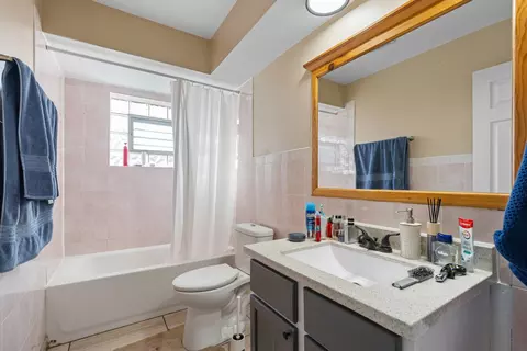 Bath - 233 S Hale St, Addison, IL 60101 photo 1 of 4