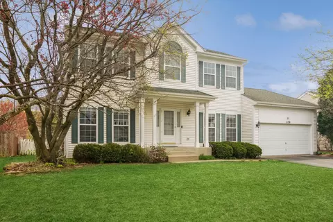 1139 Laurel Ln, Gurnee, IL 60031