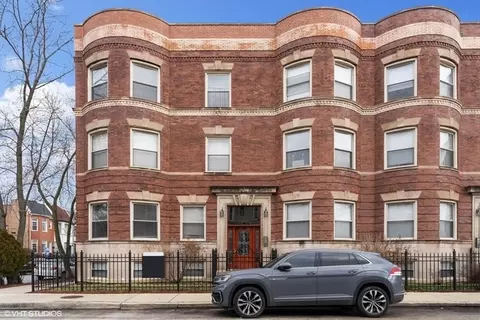 536 E 44th St #G, Chicago, IL 60653
